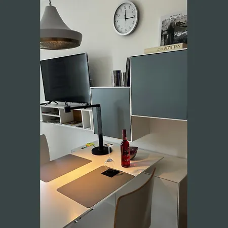 Nino-boardinghouse 4 - Ruth's Apartment